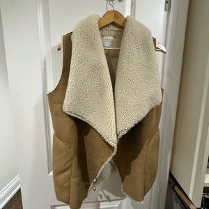 VELVET faux shearling oversized vest